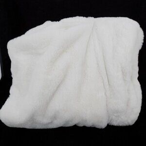 Ashland Fall Blush Romance White Throw Blanket 50" x 60" Polyester Soft Fuzzy